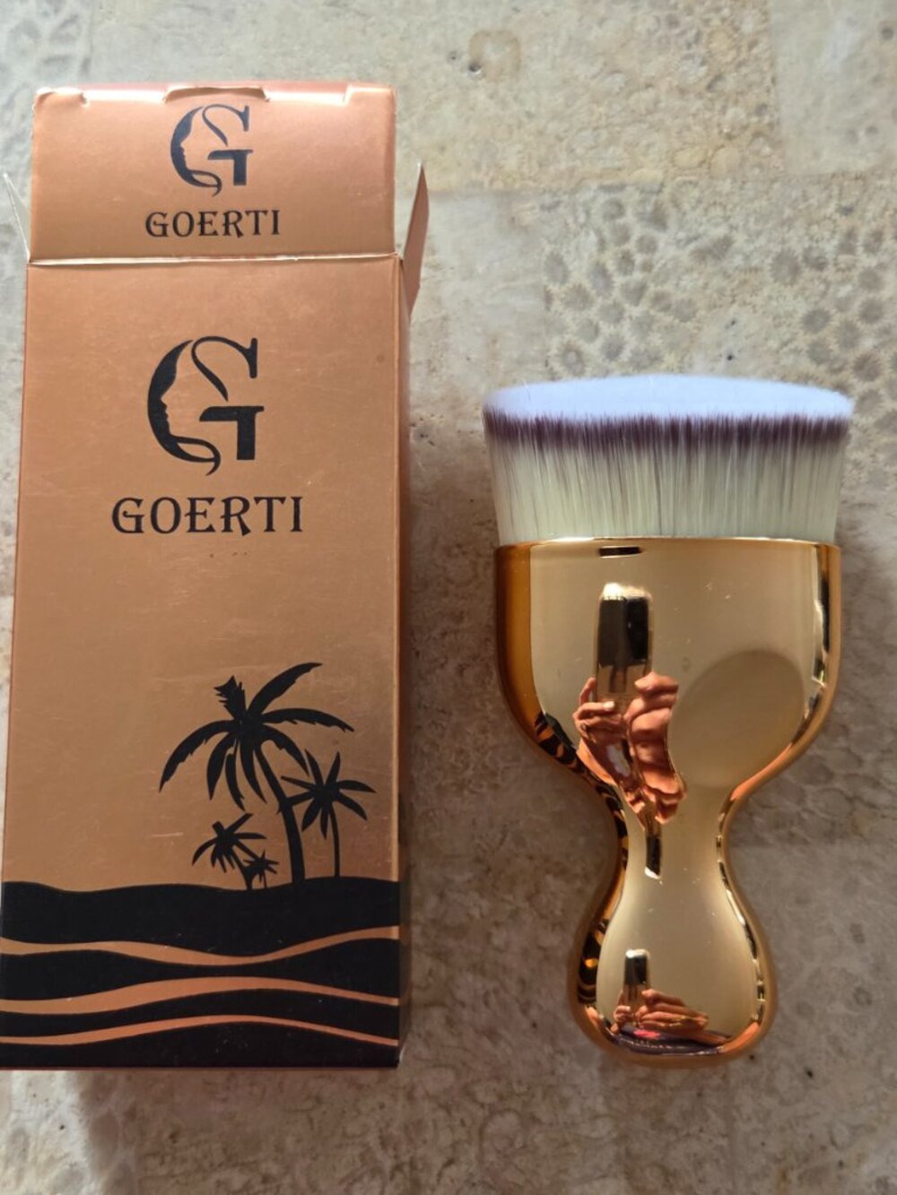 Goerti Self Tanning Make Up Brush - New in Box